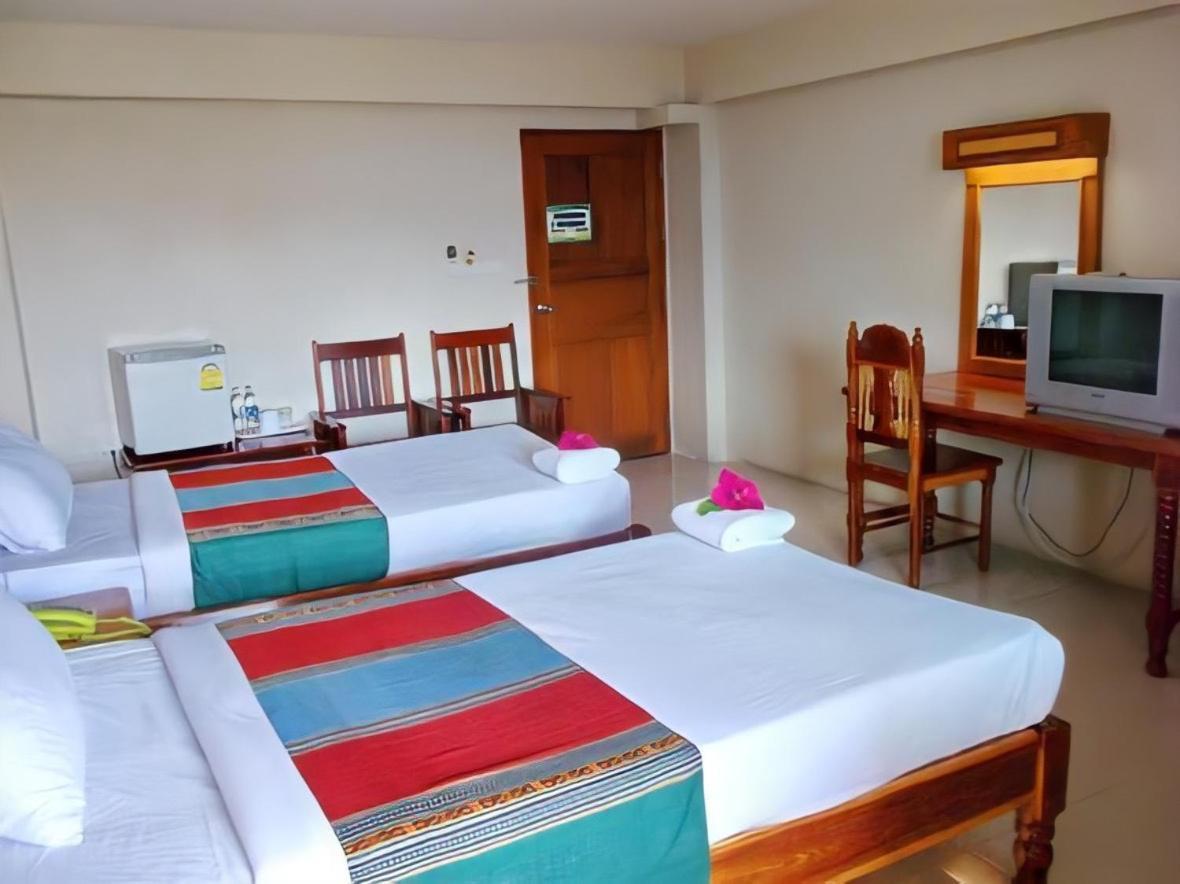 ทรัพย์มุกดา แกรนด์ โฮเทล Submukda Grand Hotel Мукдахан Экстерьер фото